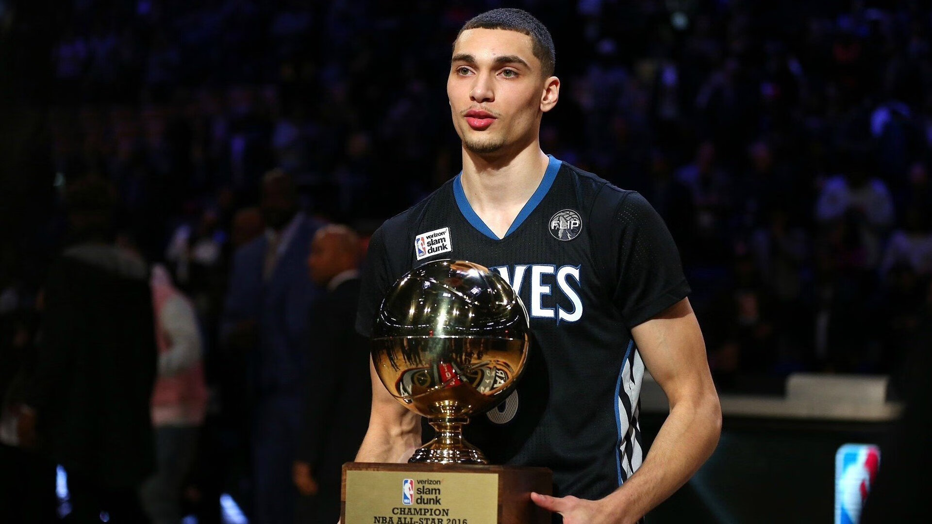 “传感器+视频分析打造实时战术决策辅助系统”