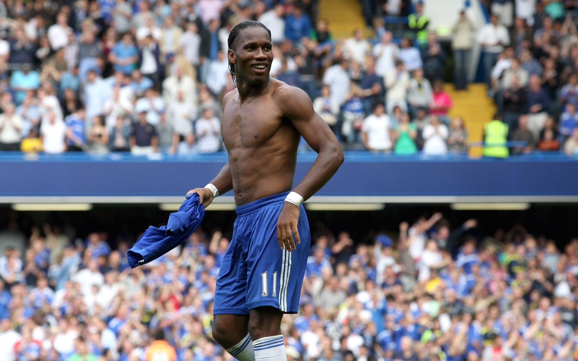 “青少年足球爱好者云集首届线上比赛”，青少年足球赛事app